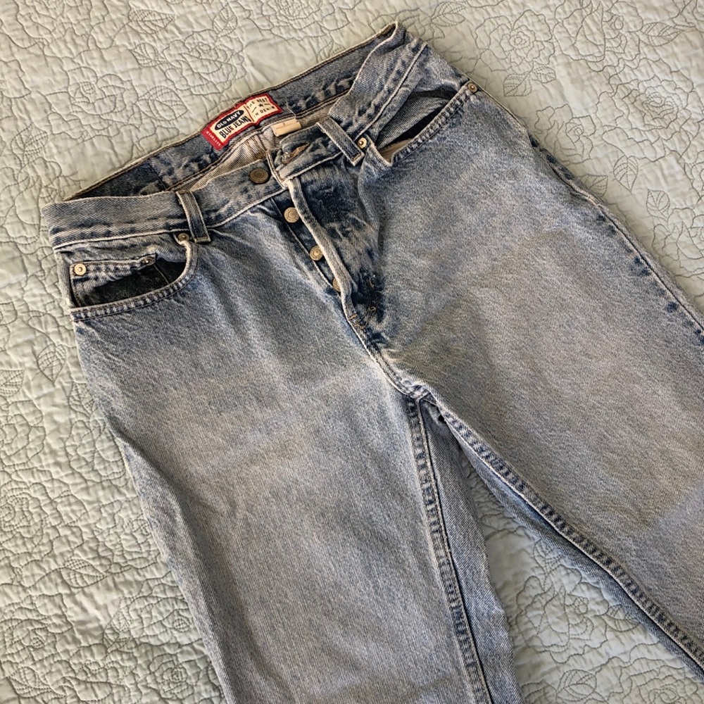VINTAGE button fly high rise light wash jeans